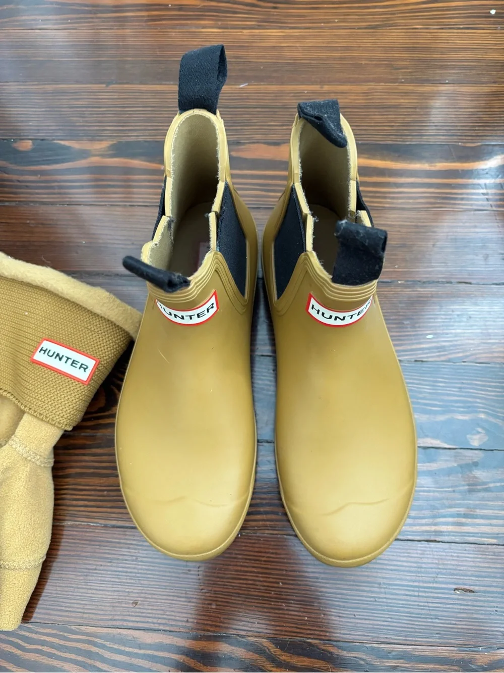 Hunter Chelsea Rain Boots